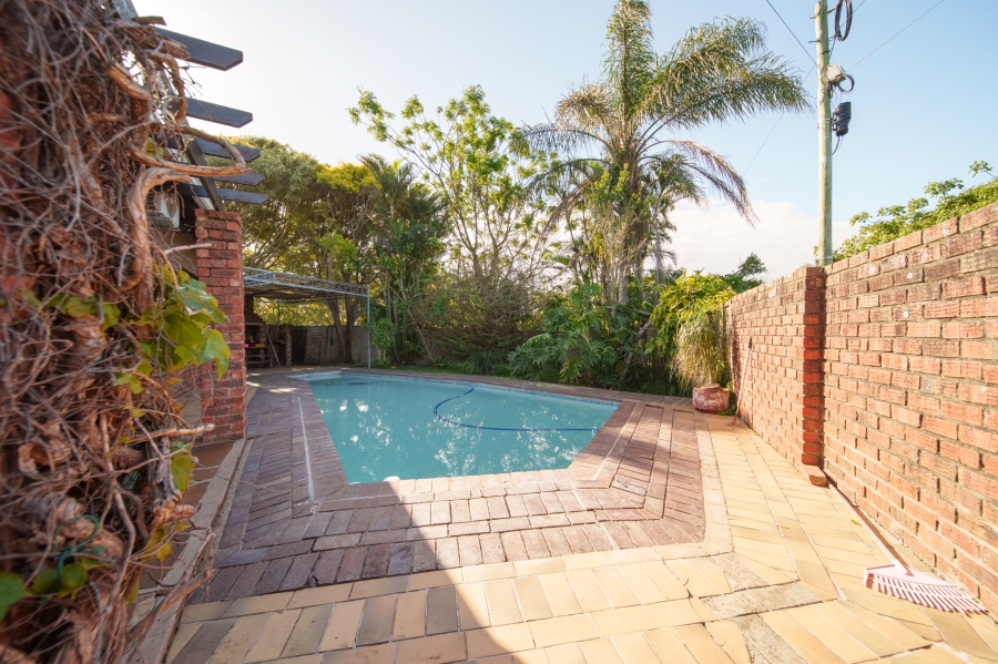 3 Bedroom Property for Sale in Bonza Bay Eastern Cape
